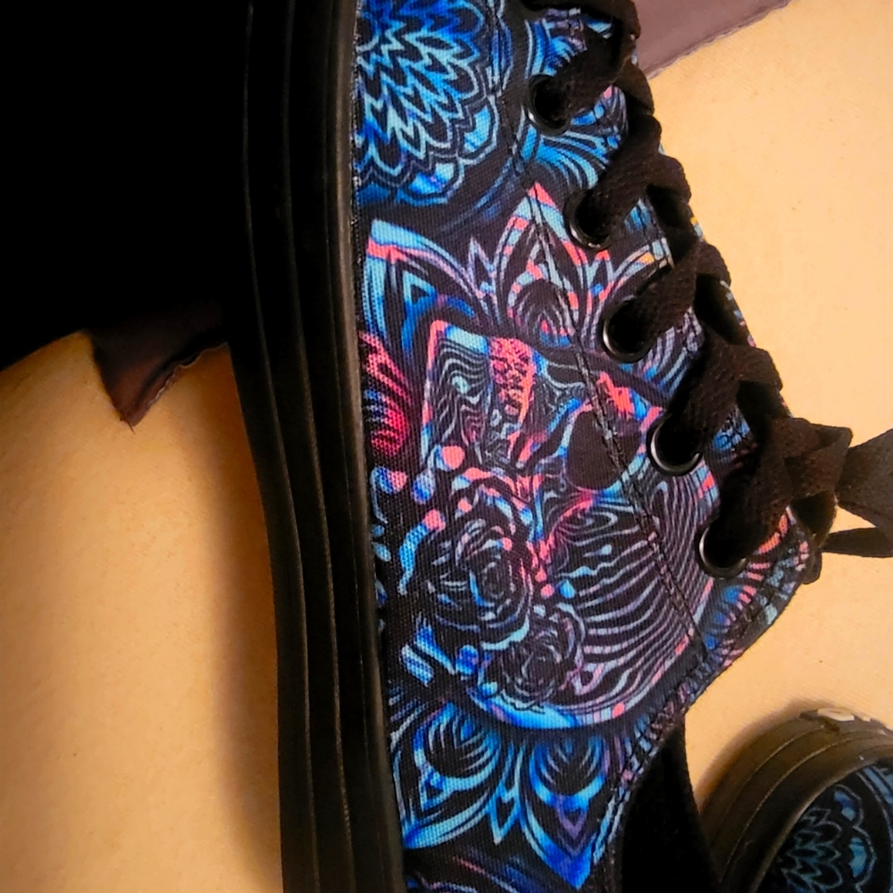 Rad shop shoes size 8.5 mens